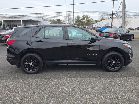 Certified 2021 Chevrolet Equinox LS image 17