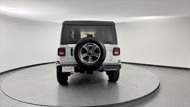 Used 2023 Jeep Wrangler Unlimited Sahara w/ Cold Weather Group AWD/4WD image 7