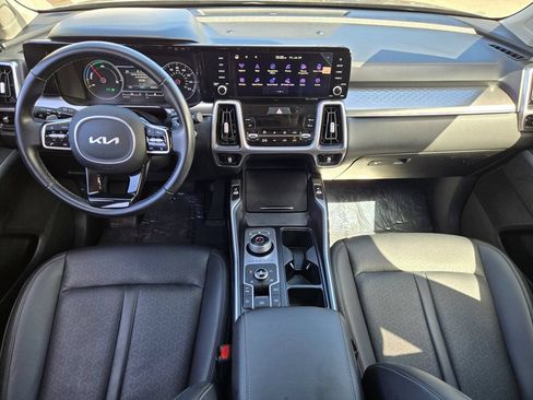Used 2023 Kia Sorento EX AWD/4WD image 14