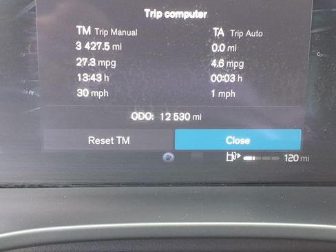 Certified 2023 Volvo XC40 B4 Ultimate FWD image 28