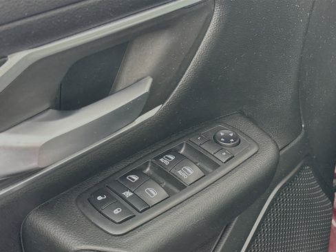 Used 2019 RAM 1500 Big Horn image 18