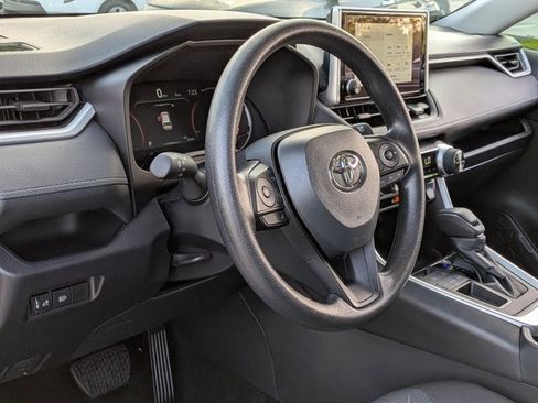 Certified 2025 Toyota RAV4 XLE FWD image 9