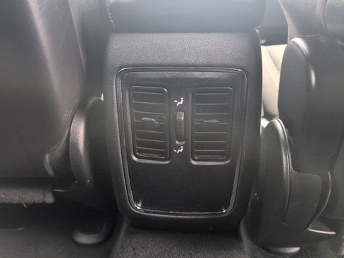 Used 2020 Jeep Grand Cherokee Laredo w/ 18" Wheel & 8.4" Radio Group image 17