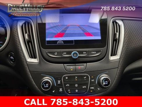 Used 2024 Chevrolet Malibu LT image 8