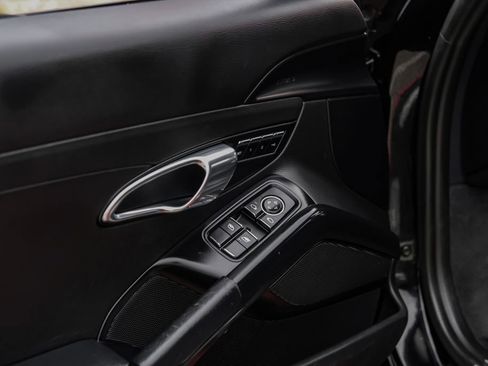 Used 2017 Porsche 718 Cayman S RWD image 42