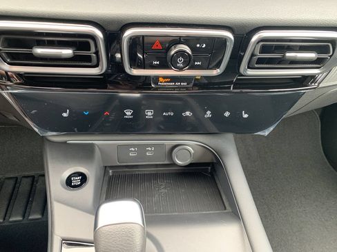 New 2026 Nissan Sentra SV w/ SV Convenience Package FWD image 14
