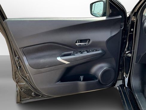 Used 2024 Nissan Kicks SV image 25