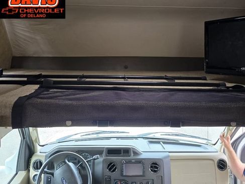 Used 2011 Ford E-450 and Econoline 450 Super Duty w/ Motorhome Prep Pkg RWD image 18