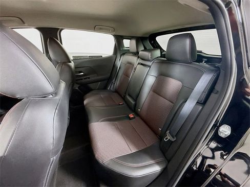 Certified 2025 Nissan Kicks SR image 8