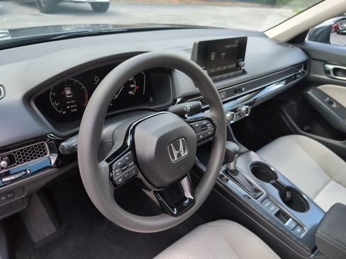 Used 2024 Honda Civic LX image 9