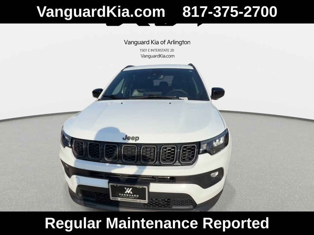 Used 2026 Jeep Compass Latitude AWD/4WD image 3