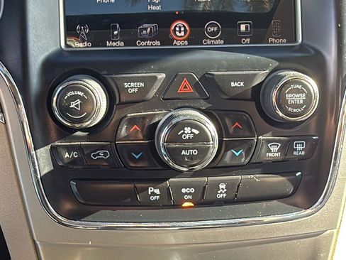 Used 2014 Jeep Grand Cherokee Limited w/ Trailer Tow Group IV image 17