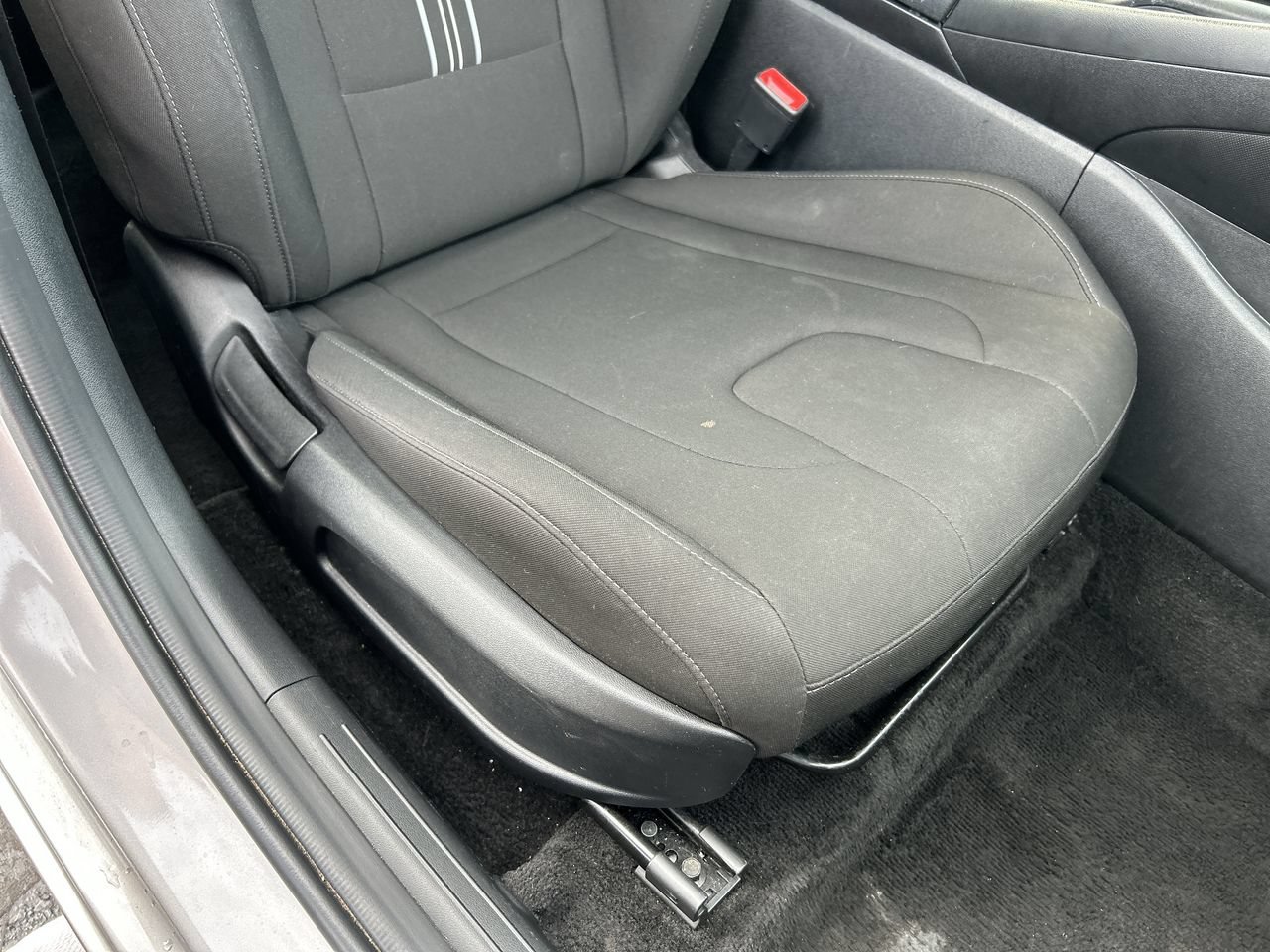 Used 2024 Hyundai Elantra SEL FWD image 13