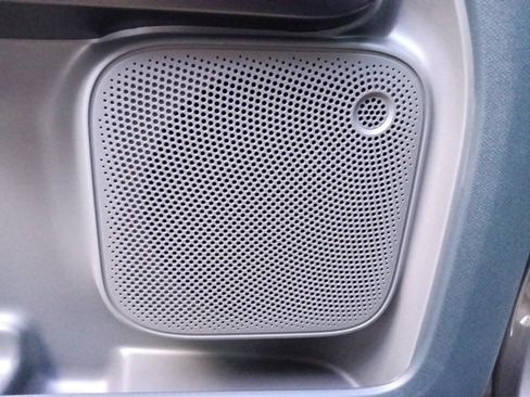 New 2025 Ford Maverick XLT w/ XLT Luxury Package image 13