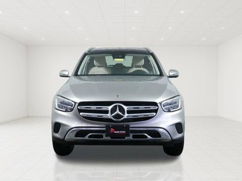 Used 2022 Mercedes-Benz GLC 300 4MATIC image 2