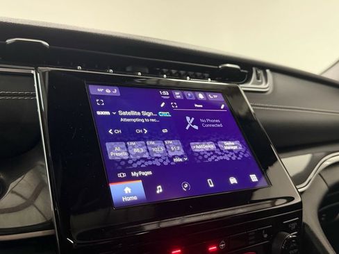 Used 2023 Jeep Grand Cherokee Altitude image 19