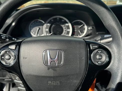 Used 2016 Honda Accord LX image 16