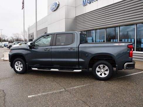 Used 2021 Chevrolet Silverado 1500 LT image 3