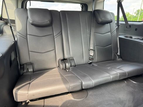 Used 2018 Cadillac Escalade ESV Luxury AWD/4WD image 50