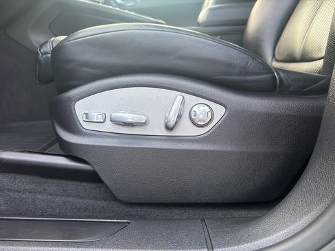 Used 2018 Porsche Macan Sport Edition image 16