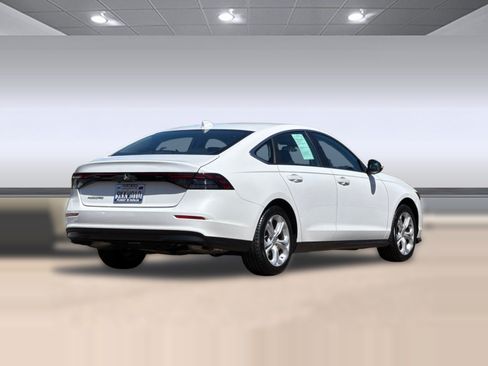 Used 2024 Honda Accord LX image 9