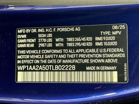 Certified 2026 Porsche Macan AWD/4WD image 26