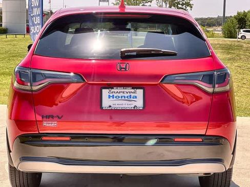Used 2025 Honda HR-V EX-L image 6