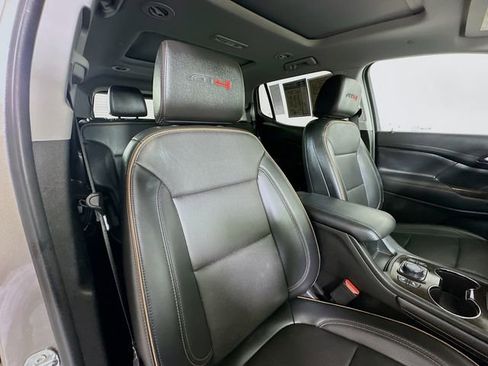 Used 2022 GMC Acadia AT4 w/ Technology Package AWD/4WD image 30