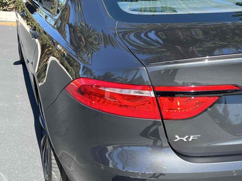 Used 2017 Jaguar XF S image 75