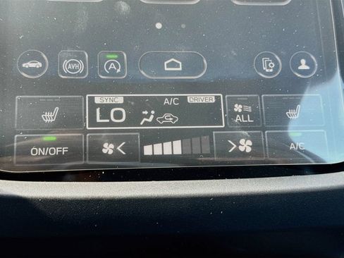 New 2026 Subaru Forester Premium AWD/4WD image 18