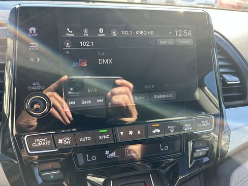 Used 2018 Honda Odyssey EX-L image 16