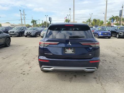 New 2026 Mitsubishi Outlander SE image 5