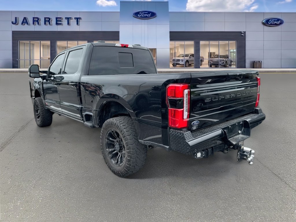 Used 2025 Ford F350 Platinum AWD/4WD image 3