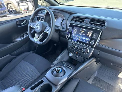 Certified 2024 Nissan Leaf S image 25