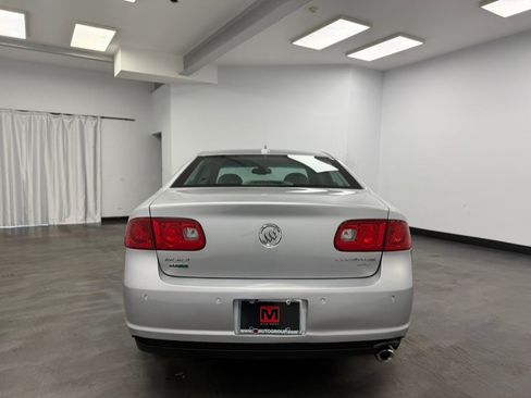 Used 2011 Buick Lucerne CXL w/ Driver Confidence Package FWD image 7