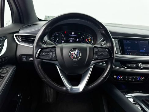 Used 2022 Buick Enclave Premium AWD/4WD image 36