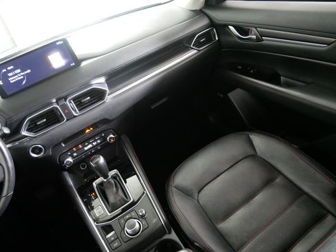 Used 2025 MAZDA CX-5 Carbon Edition image 11