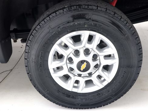 Used 2021 Chevrolet Silverado 2500 LT w/ Convenience Package AWD/4WD image 28