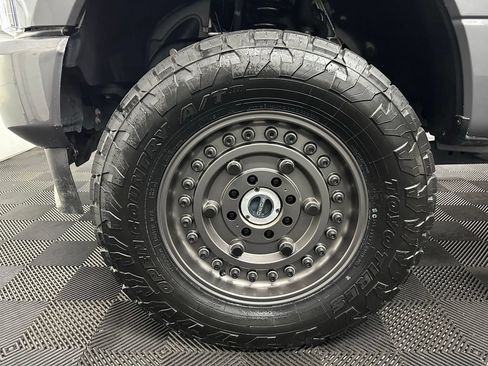 Used 2022 Ford F350 4x4 Crew Cab Super Duty image 39