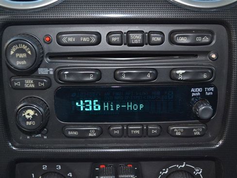 Used 2007 GMC Envoy SLE image 20