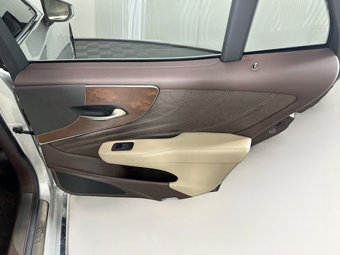 Used 2019 Lexus LS 500 LS 500 image 31