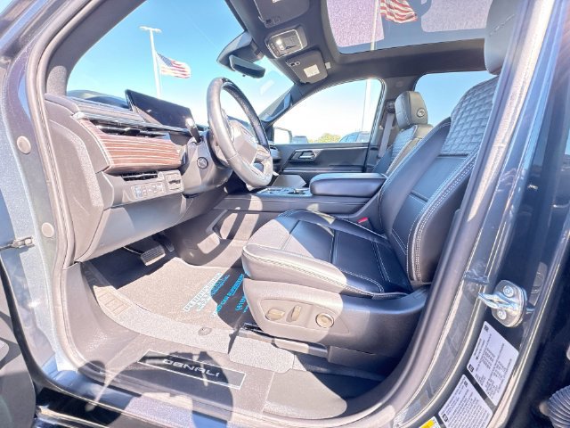 Used 2026 GMC Sierra EV Denali AWD/4WD image 10