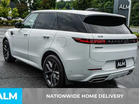 Used 2025 Land Rover Range Rover Sport Dynamic SE AWD/4WD image 4