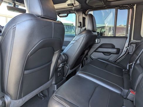 Used 2021 Jeep Wrangler Unlimited Sahara AWD/4WD image 30