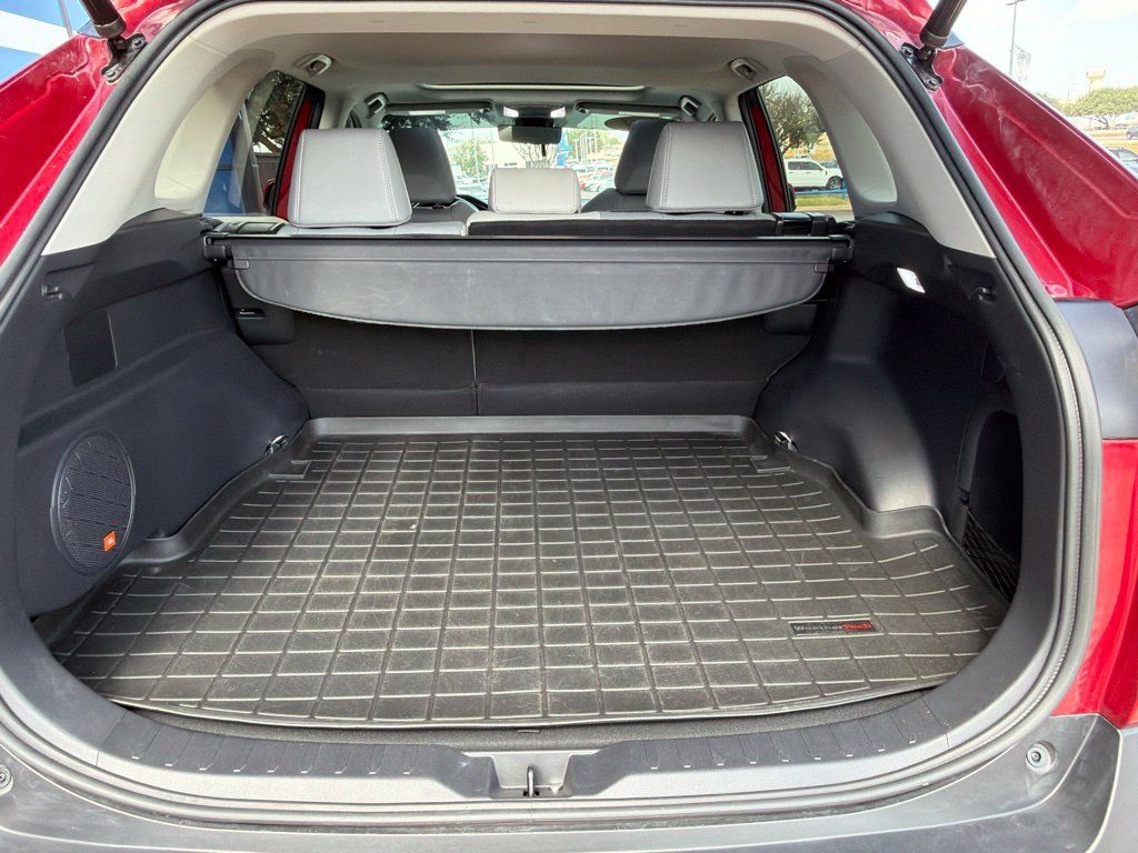 Used 2021 Toyota RAV4 Limited AWD/4WD image 15
