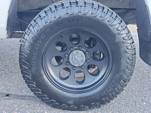 Used 2016 RAM 3500 Tradesman w/ Chrome Appearance Group AWD/4WD image 21