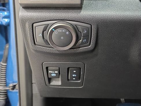 Used 2019 Ford F150 Raptor w/ Equipment Group 802A Luxury AWD/4WD image 26