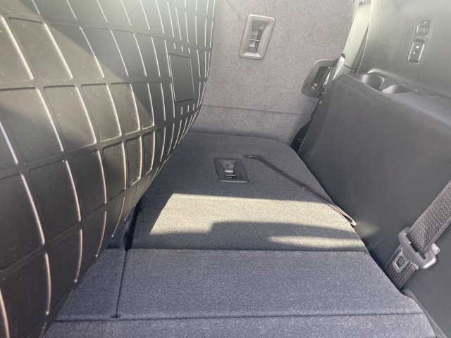 Used 2023 Buick Enclave Essence w/ Experience Buick Package FWD image 7