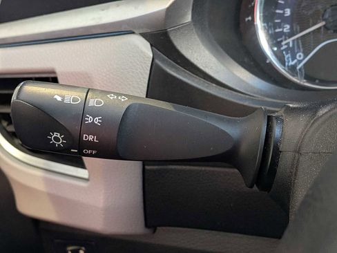 Used 2014 Toyota Corolla LE image 24