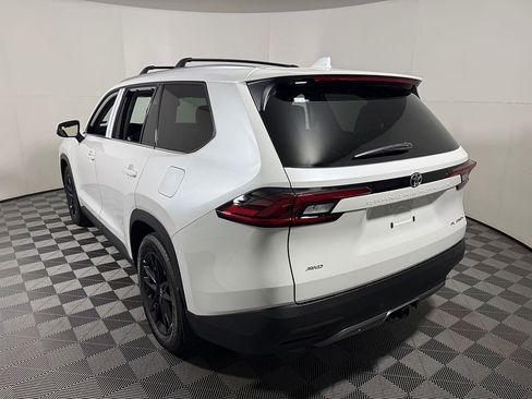 New 2026 Toyota Grand Highlander AWD image 5